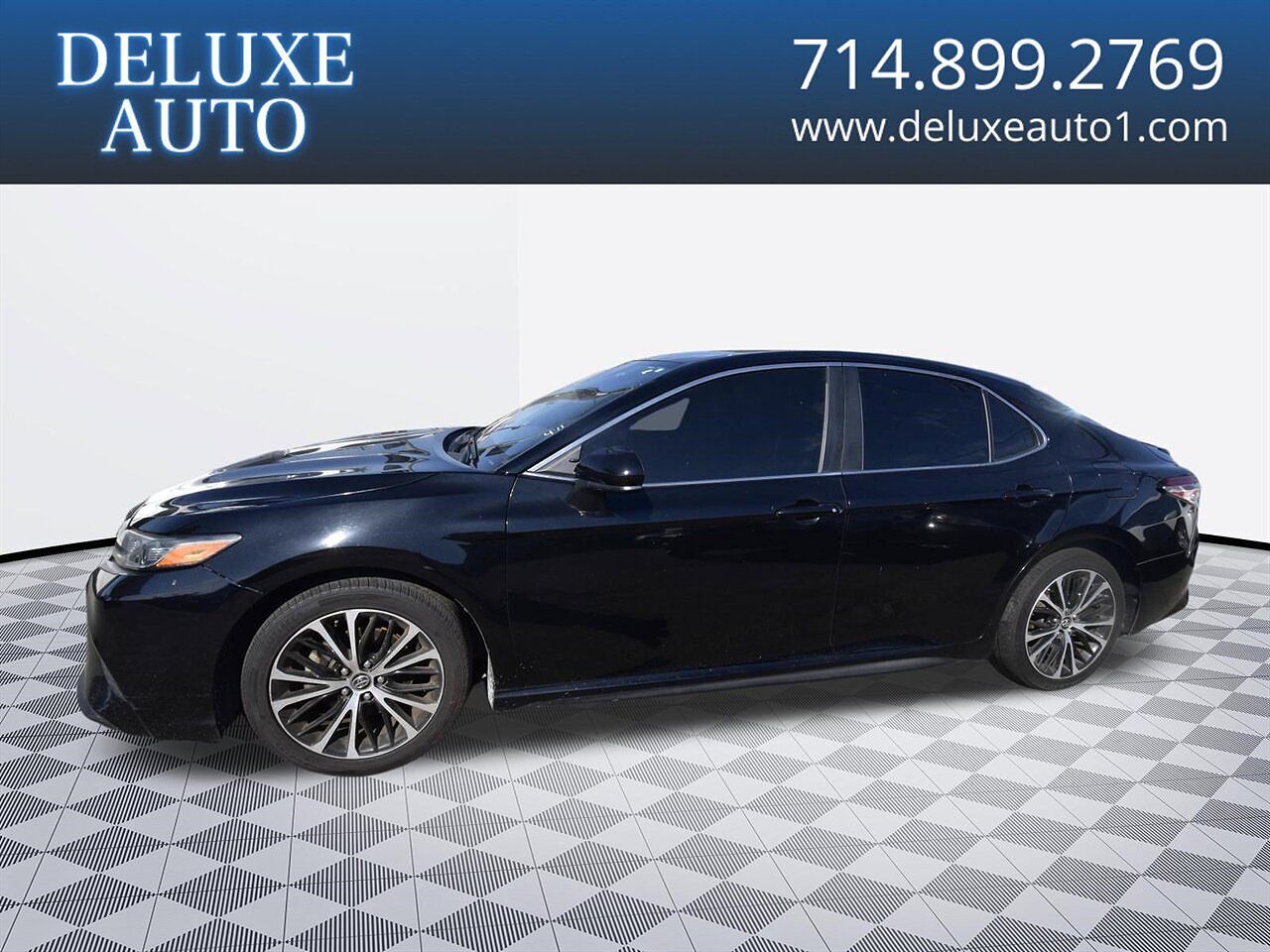 2019 TOYOTA Camry