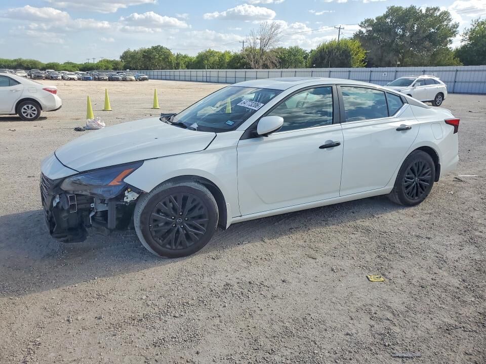 2025 NISSAN Altima