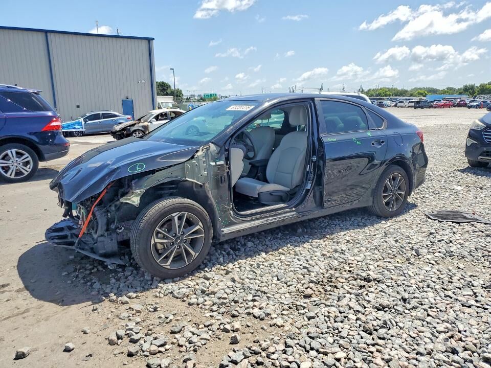 2023 KIA Forte