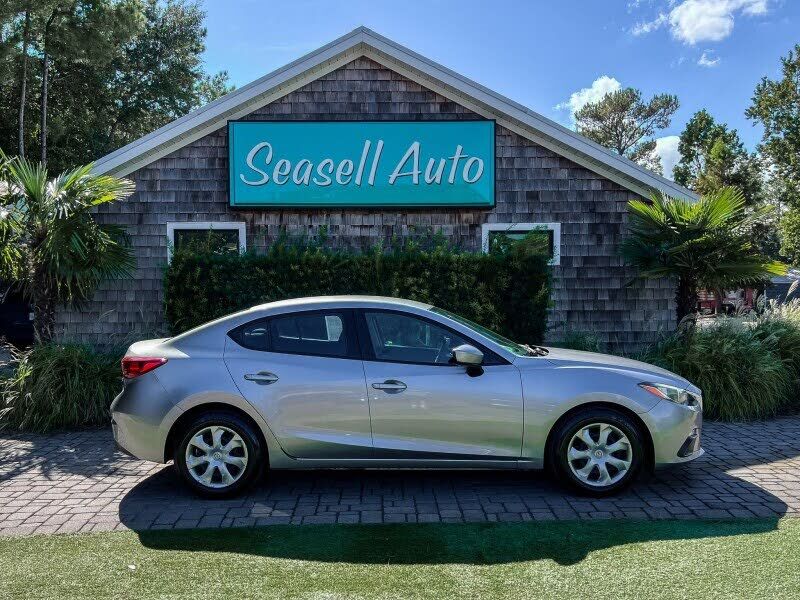 2015 MAZDA Mazda3