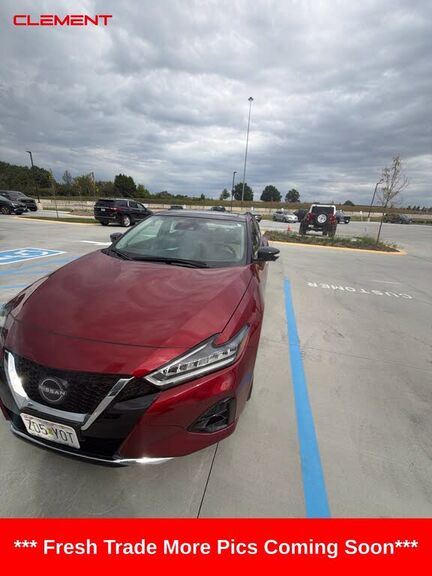 2023 NISSAN Maxima