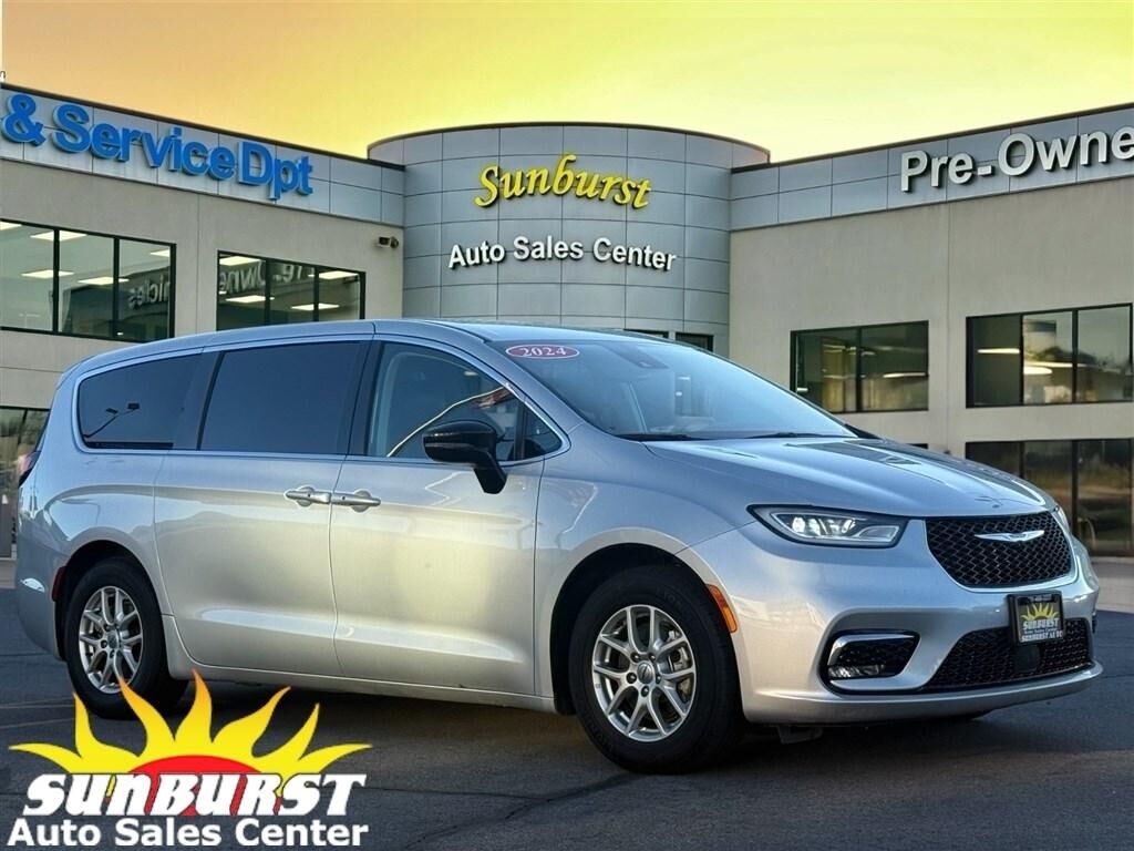 2024 CHRYSLER Pacifica