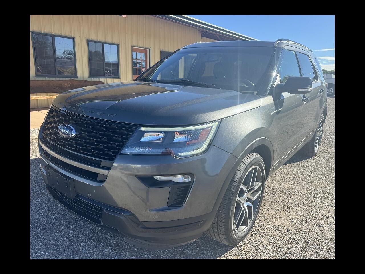 2018 FORD Explorer
