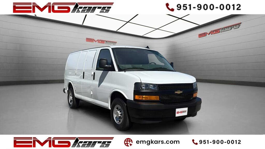 2025 CHEVROLET Express
