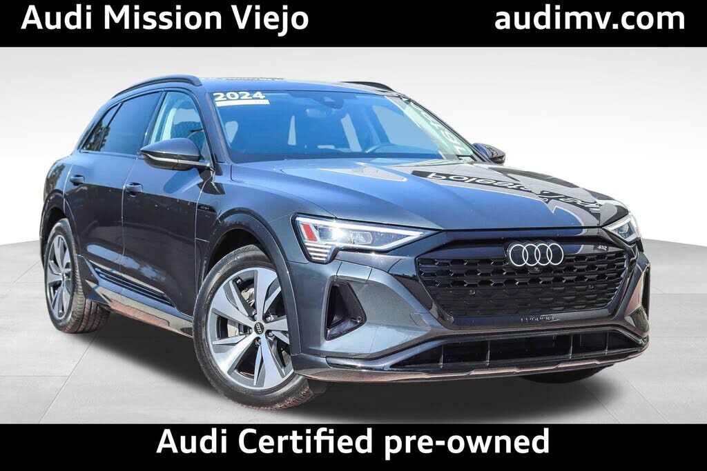 2024 AUDI Q8