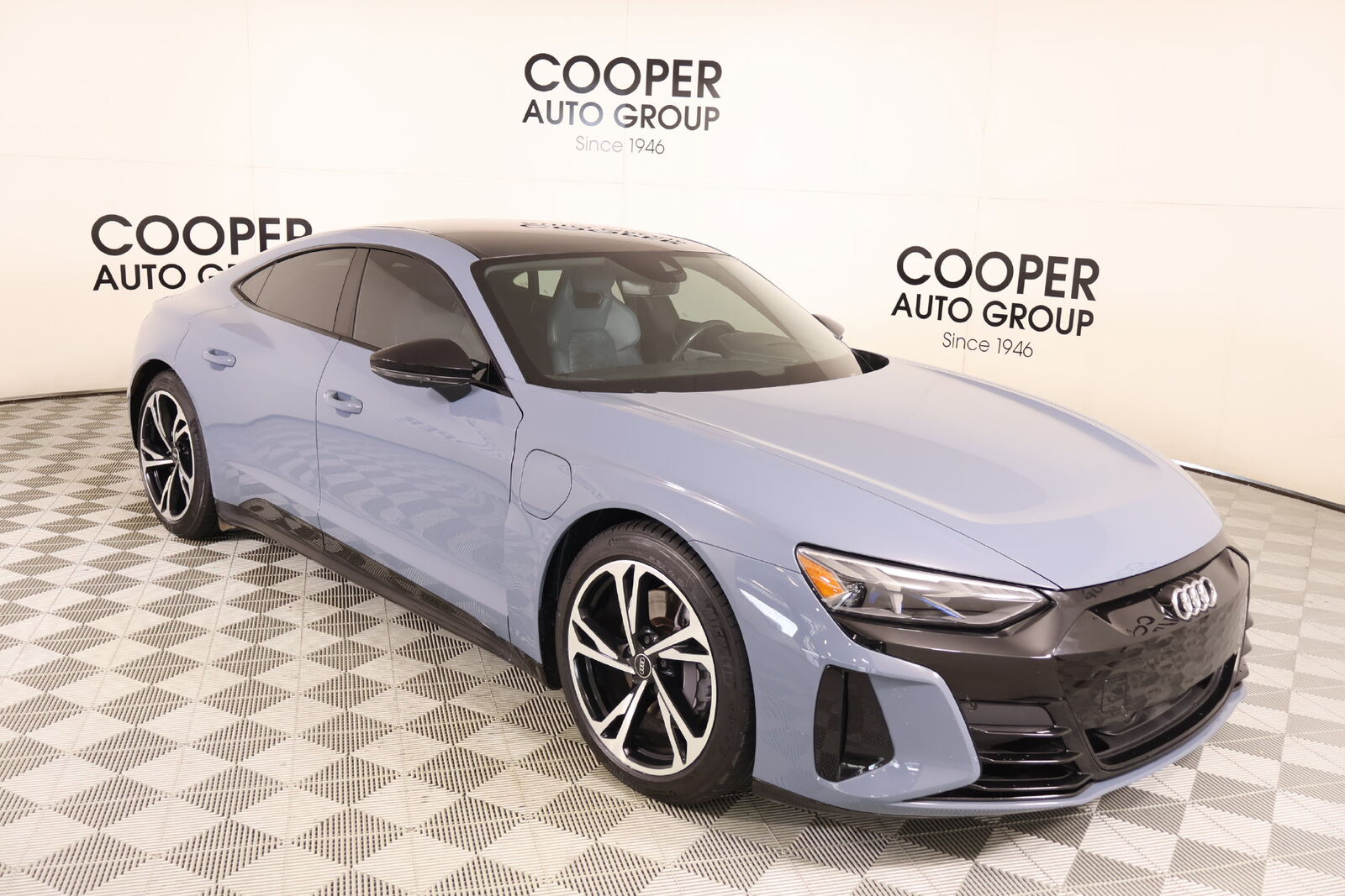 2022 AUDI e-tron