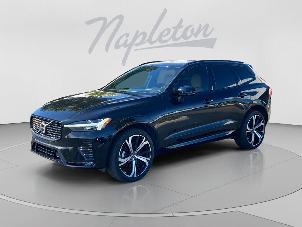 2025 VOLVO XC60