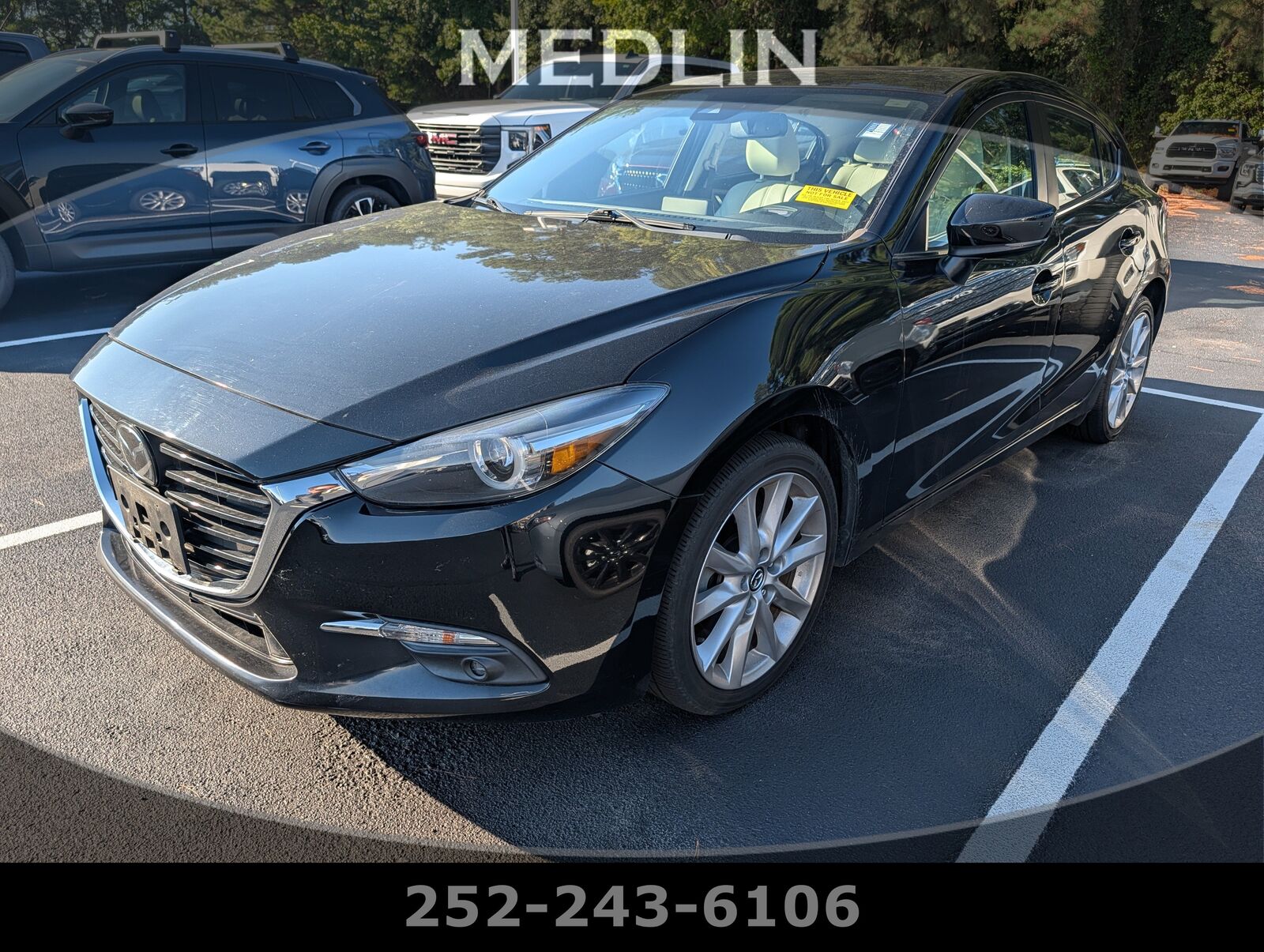 2017 MAZDA Mazda3