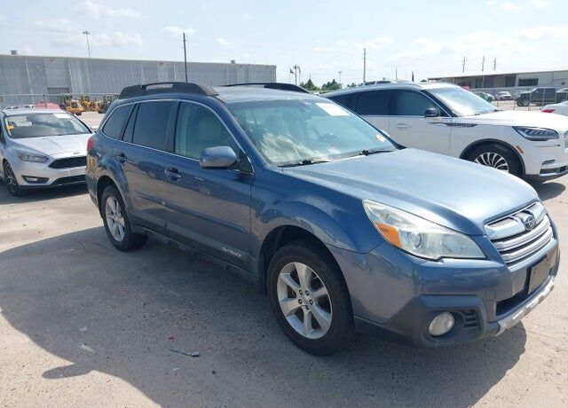 2014 SUBARU Outback