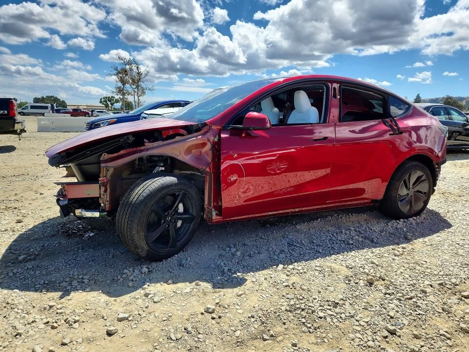 2026 TESLA Model Y