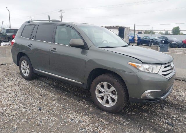 2013 TOYOTA Highlander
