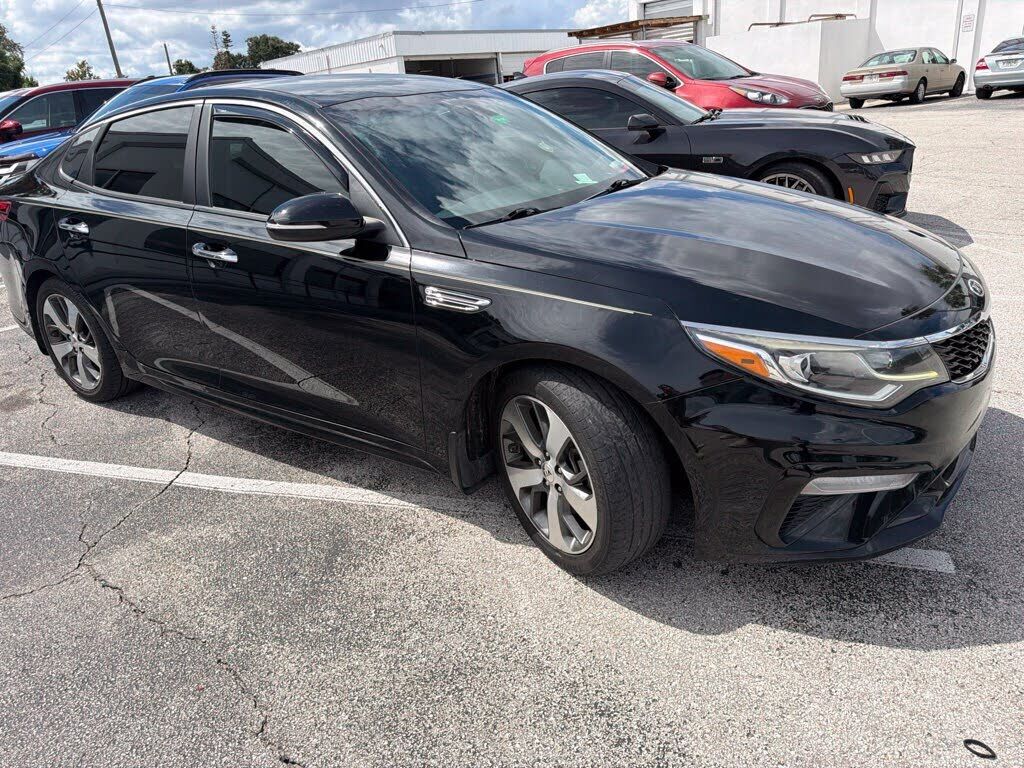 2019 KIA Optima