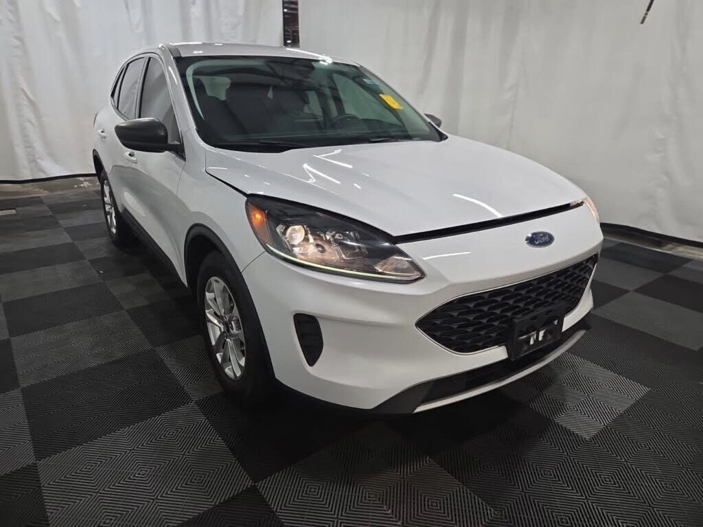 2022 FORD Escape