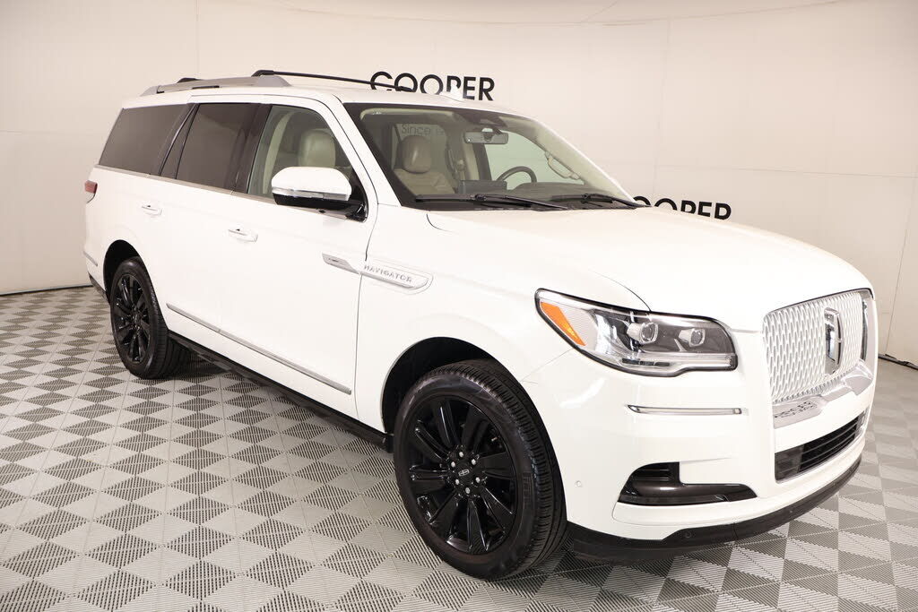 2024 LINCOLN Navigator