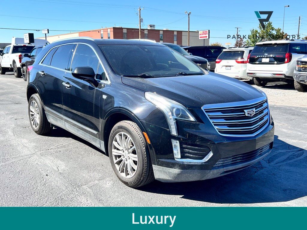 2017 CADILLAC XT5