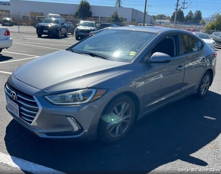 2018 HYUNDAI Elantra