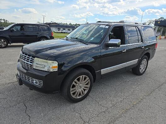 2011 LINCOLN Navigator