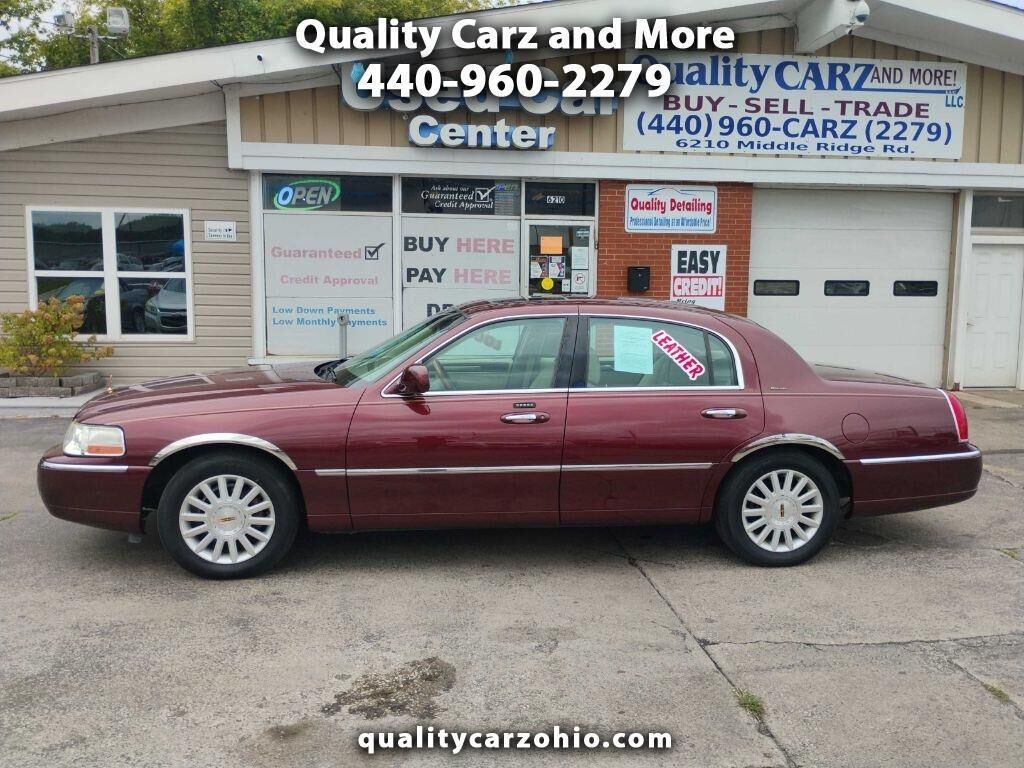 2004 LINCOLN Town Car