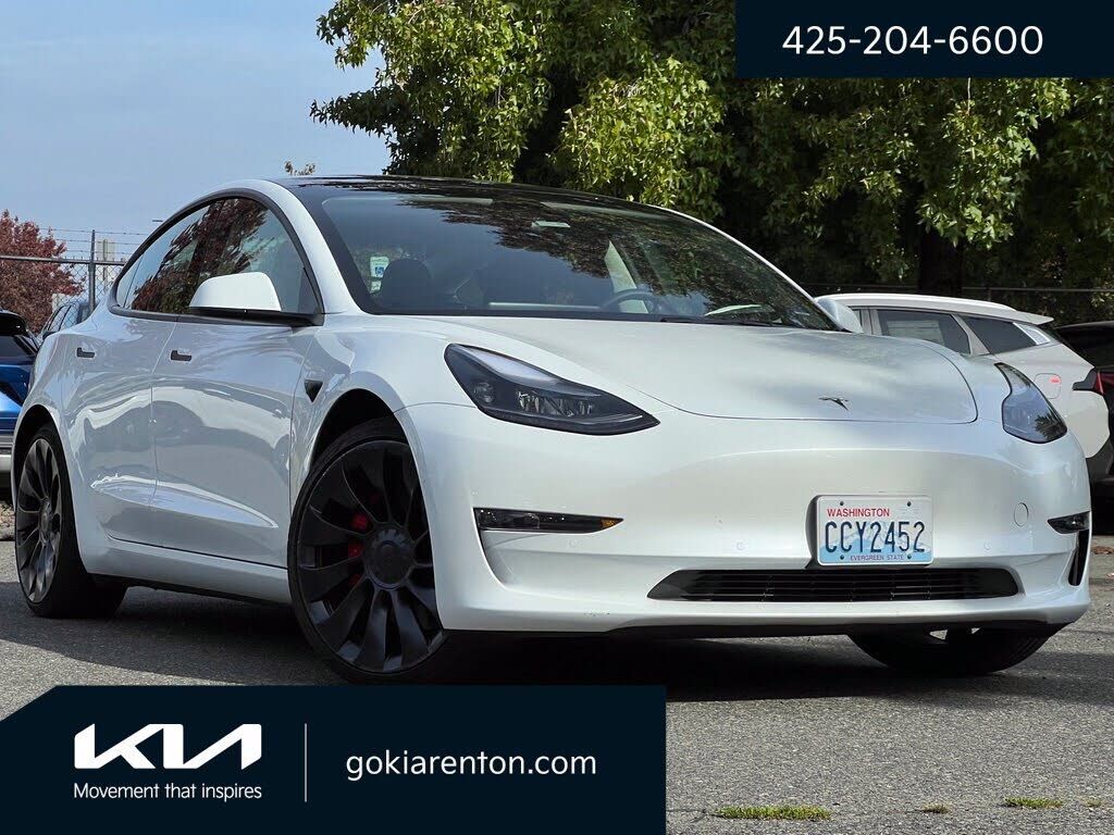 2022 TESLA Model 3