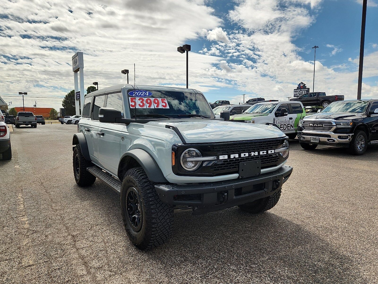2024 FORD Bronco