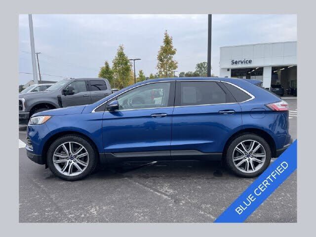 2022 FORD Edge