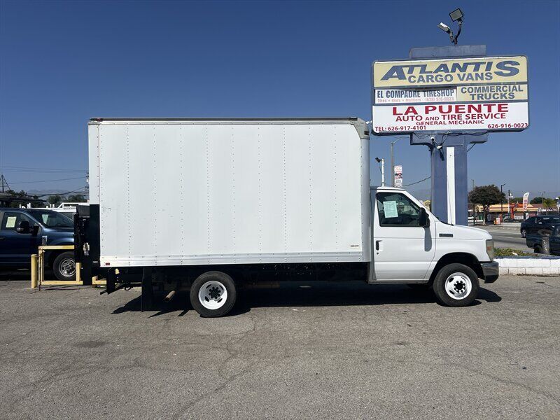 2013 FORD E-450