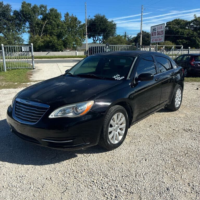 2013 CHRYSLER 200