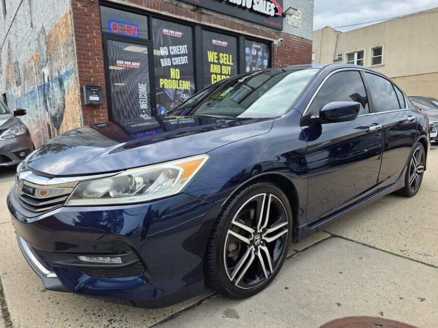 2017 HONDA Accord