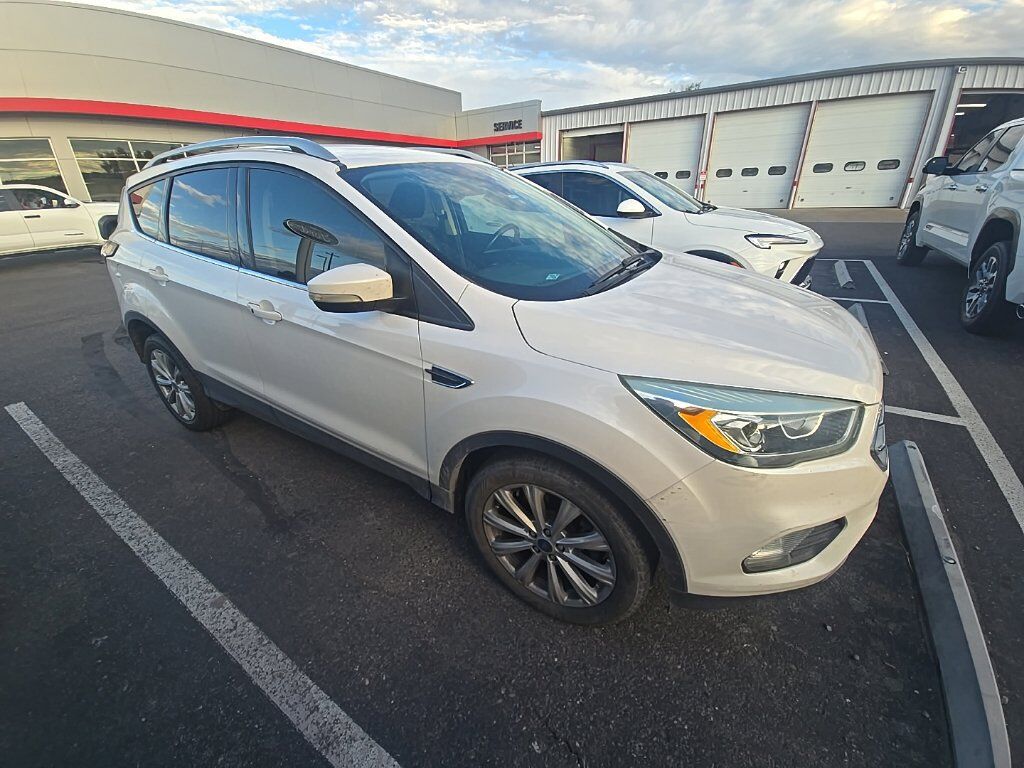 2017 FORD Escape