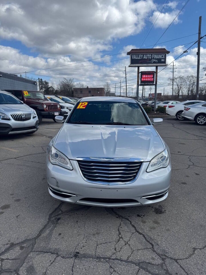 2012 CHRYSLER 200