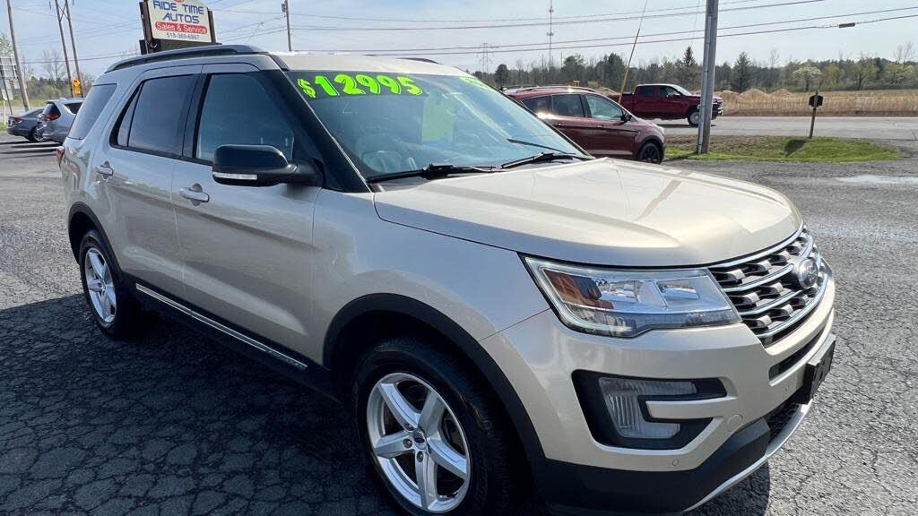 2017 FORD Explorer