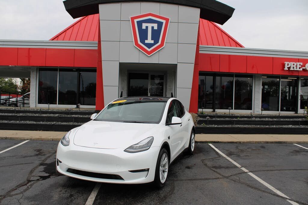 2021 TESLA Model Y
