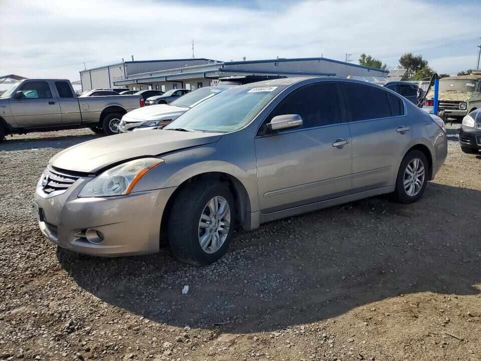 2011 NISSAN Altima