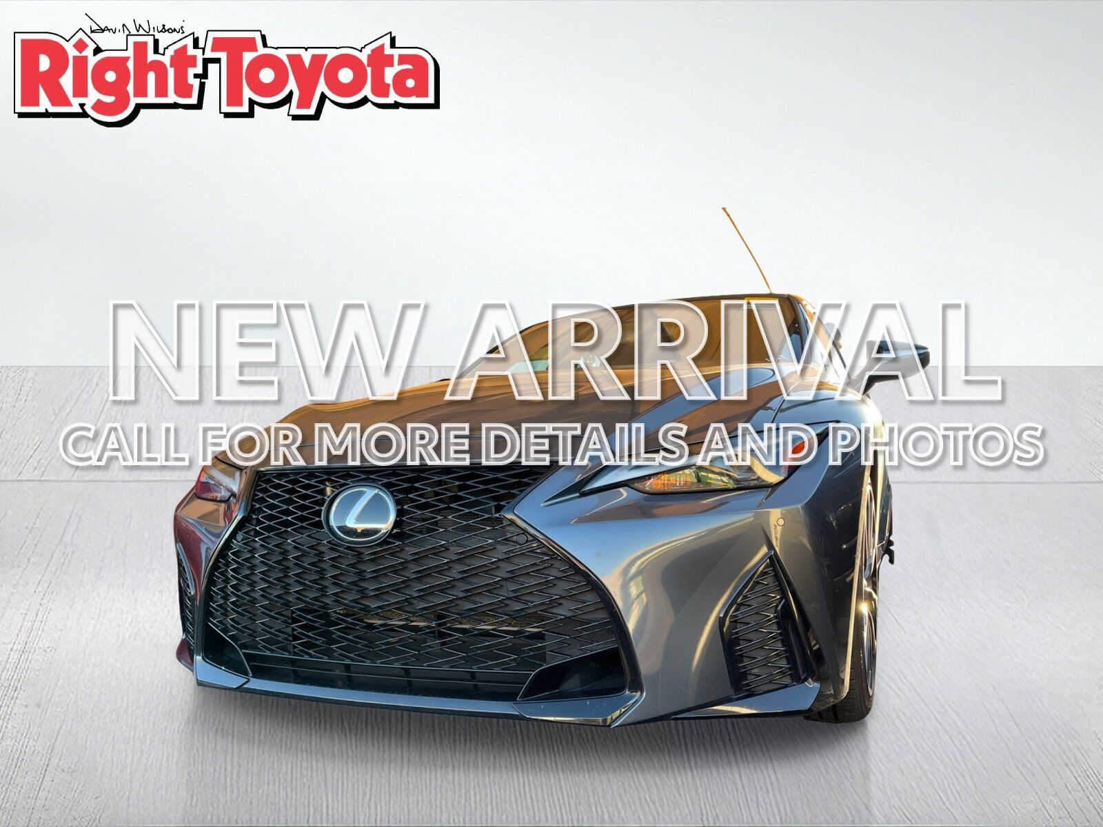 2022 LEXUS IS