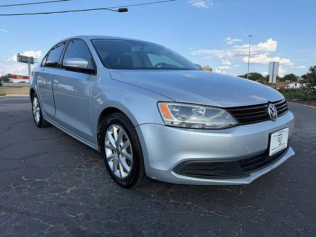 2012 VOLKSWAGEN Jetta