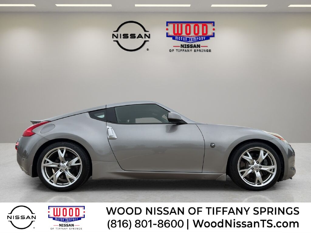 2009 NISSAN 370Z