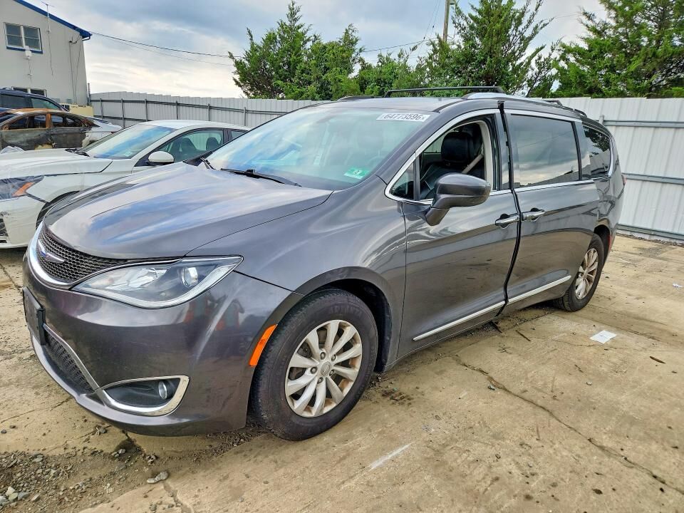 2018 CHRYSLER Pacifica