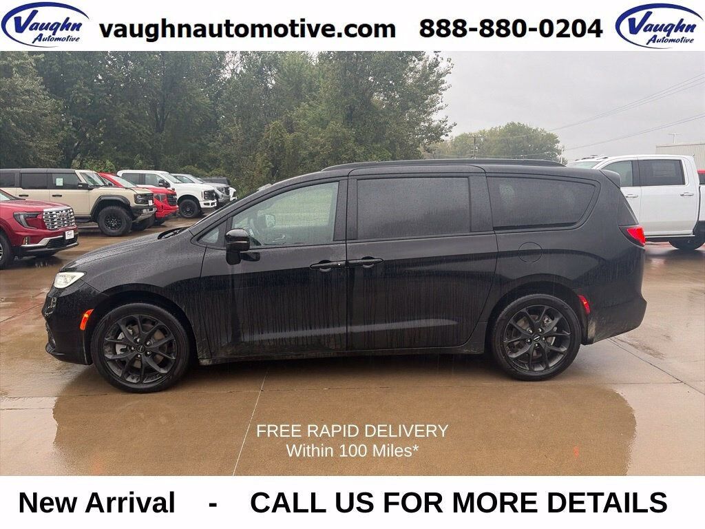 2024 CHRYSLER Pacifica