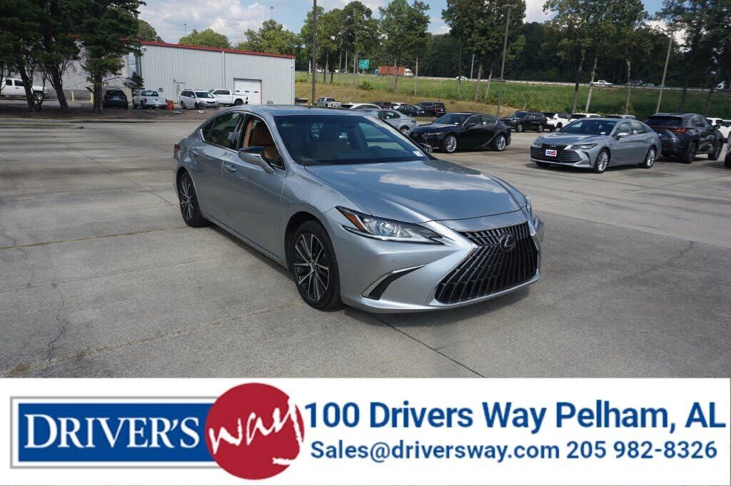 2024 LEXUS ES