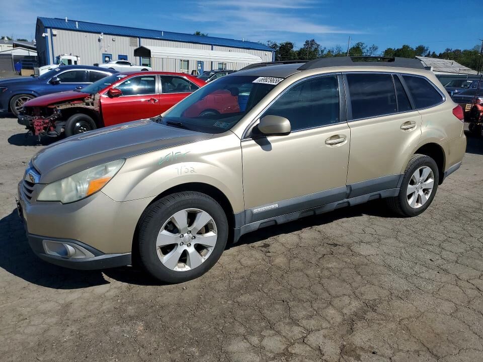 2010 SUBARU Outback