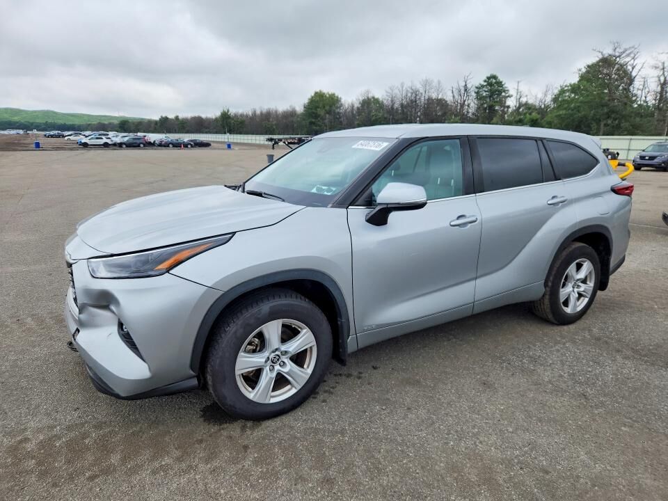 2022 TOYOTA Highlander