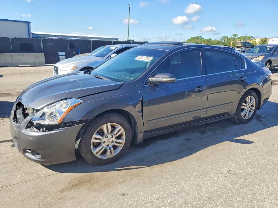 2012 NISSAN Altima