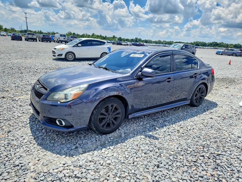 2013 SUBARU Legacy
