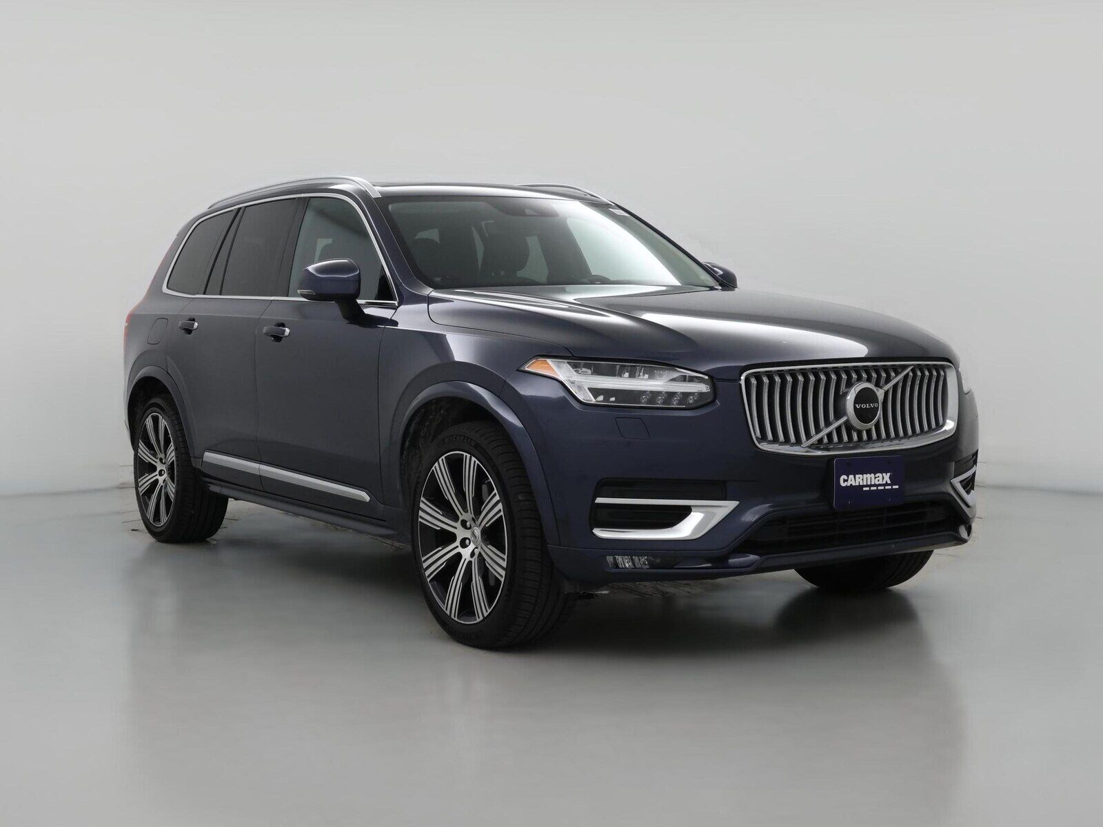 2022 VOLVO XC90