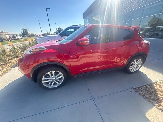 2015 NISSAN Juke