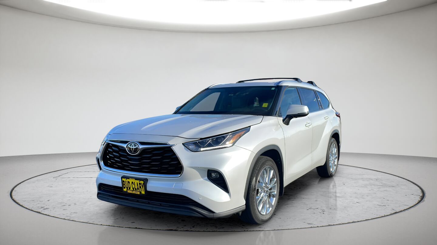 2023 TOYOTA Highlander