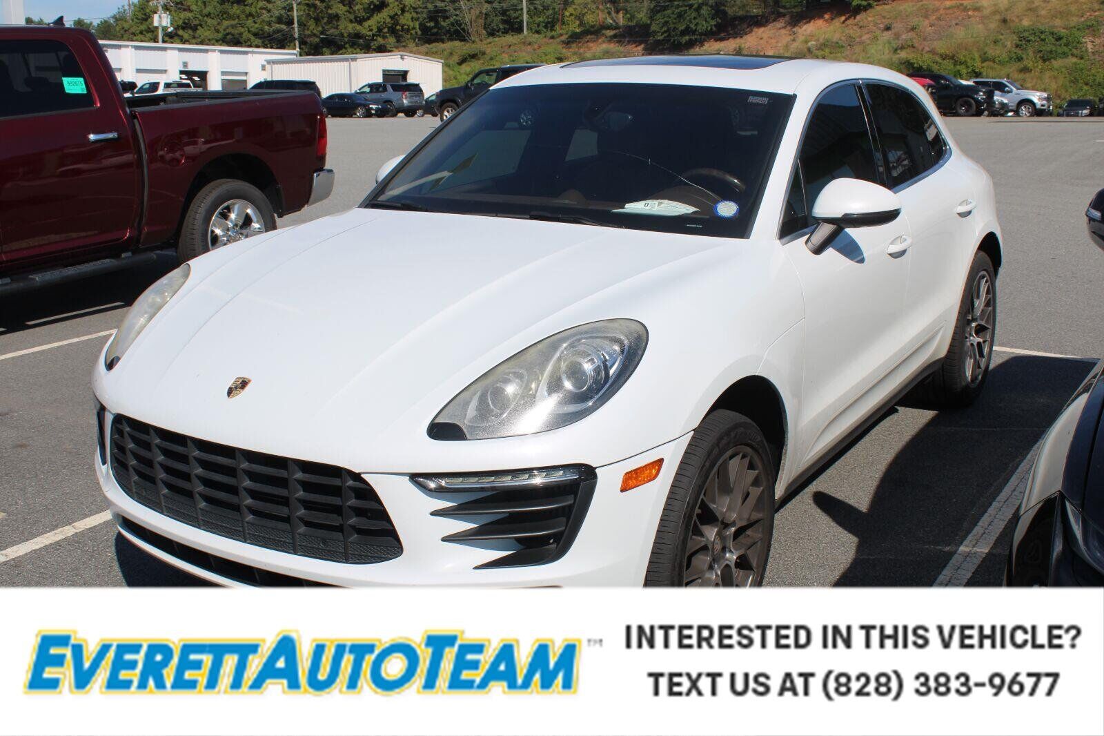 2016 PORSCHE Macan