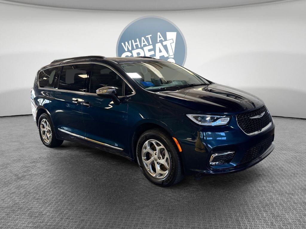 2023 CHRYSLER Pacifica