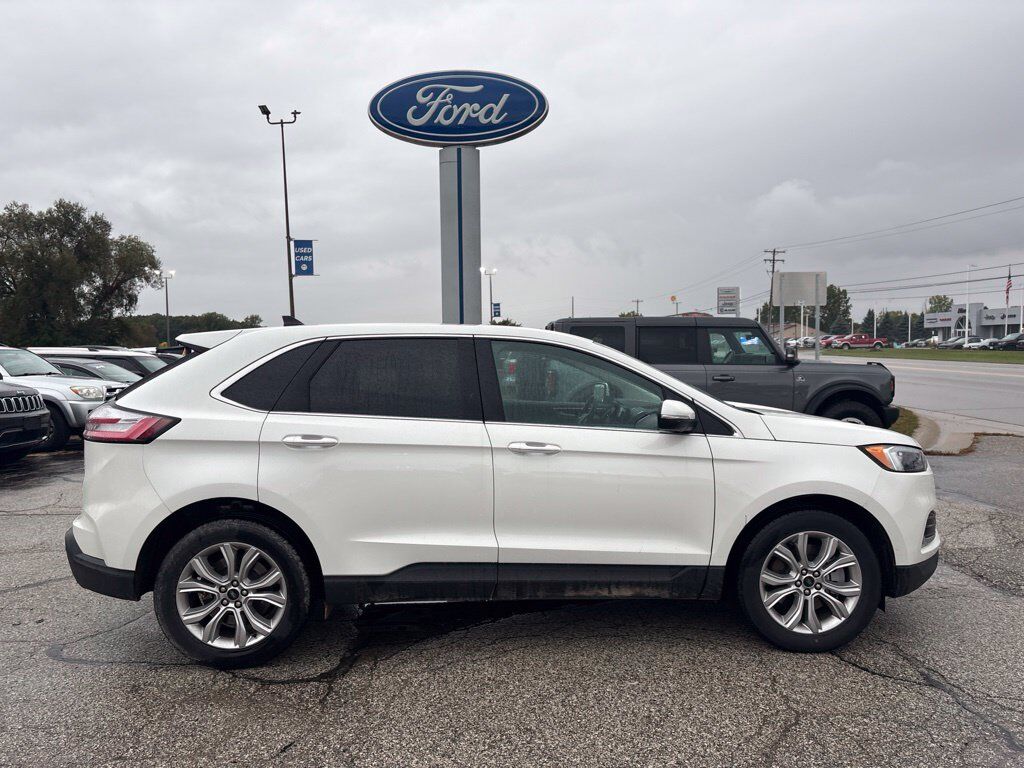 2024 FORD Edge