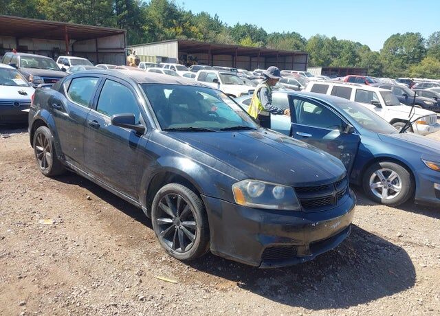 2014 DODGE Avenger